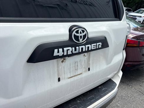 Used 2021 Toyota 4Runner TRD Off-Road AWD/4WD image 13