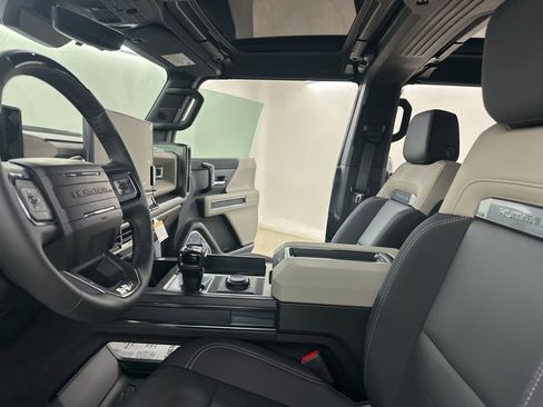 New 2026 GMC Hummer EV 4x4 Crew Cab image 33