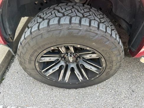 Used 2018 Ford F150 XLT w/ Equipment Group 302A Luxury AWD/4WD image 3
