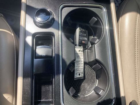Used 2024 Lincoln Corsair FWD image 28