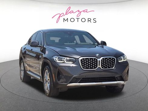Used 2024 BMW X4 xDrive30i w/ Convenience Package AWD/4WD image 3