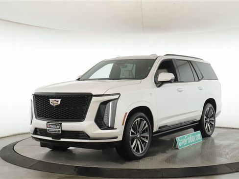 Used 2025 Cadillac Escalade Sport w/ Touring Package image 10