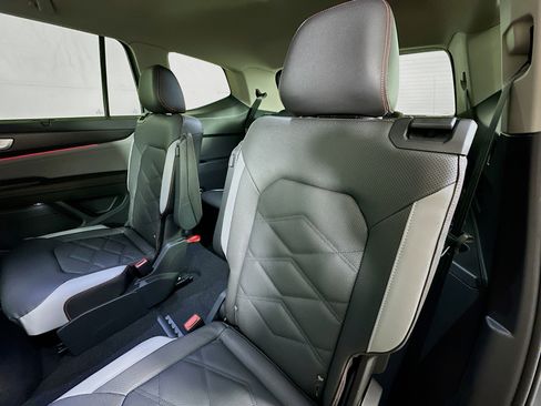 New 2026 Volkswagen Atlas Peak Edition AWD/4WD image 23