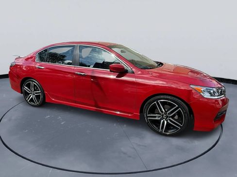 Used 2017 Honda Accord Sport image 6