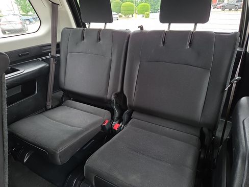 Used 2019 Toyota 4Runner SR5 AWD/4WD image 10