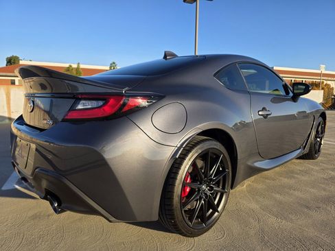 Used 2024 Toyota GR86 Premium image 13