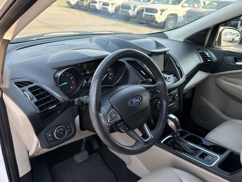 Used 2019 Ford Escape Titanium AWD/4WD image 11