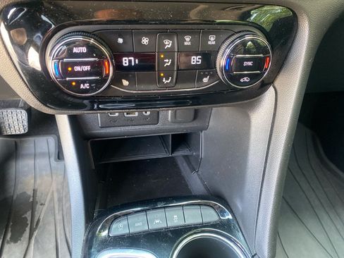 Used 2021 Buick Encore GX Select w/ Experience Buick Package AWD/4WD image 16