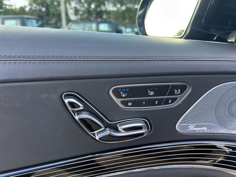 Used 2017 Mercedes-Benz S 550 Sedan image 44
