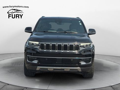 Used 2022 Jeep Wagoneer Series III w/ Premium Group I AWD/4WD image 9