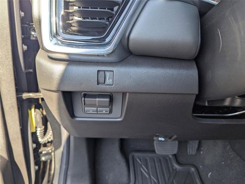 New 2026 GMC Canyon Elevation w/ Convenience Package image 33