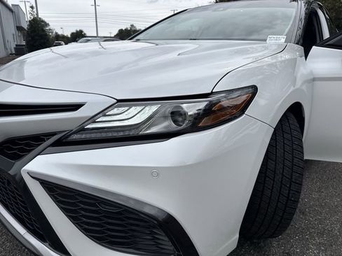 Used 2022 Toyota Camry XSE image 31