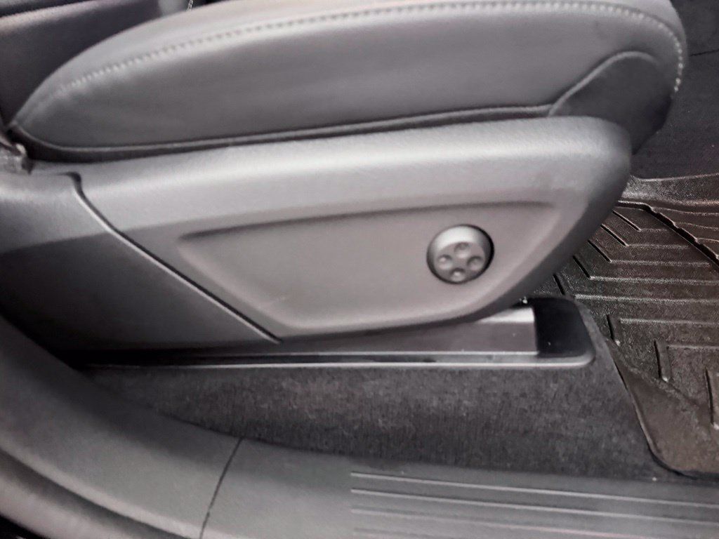 Used 2023 Mercedes-Benz GLE 450 4MATIC image 47