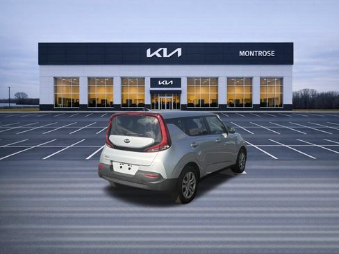 Used 2020 Kia Soul LX FWD image 6