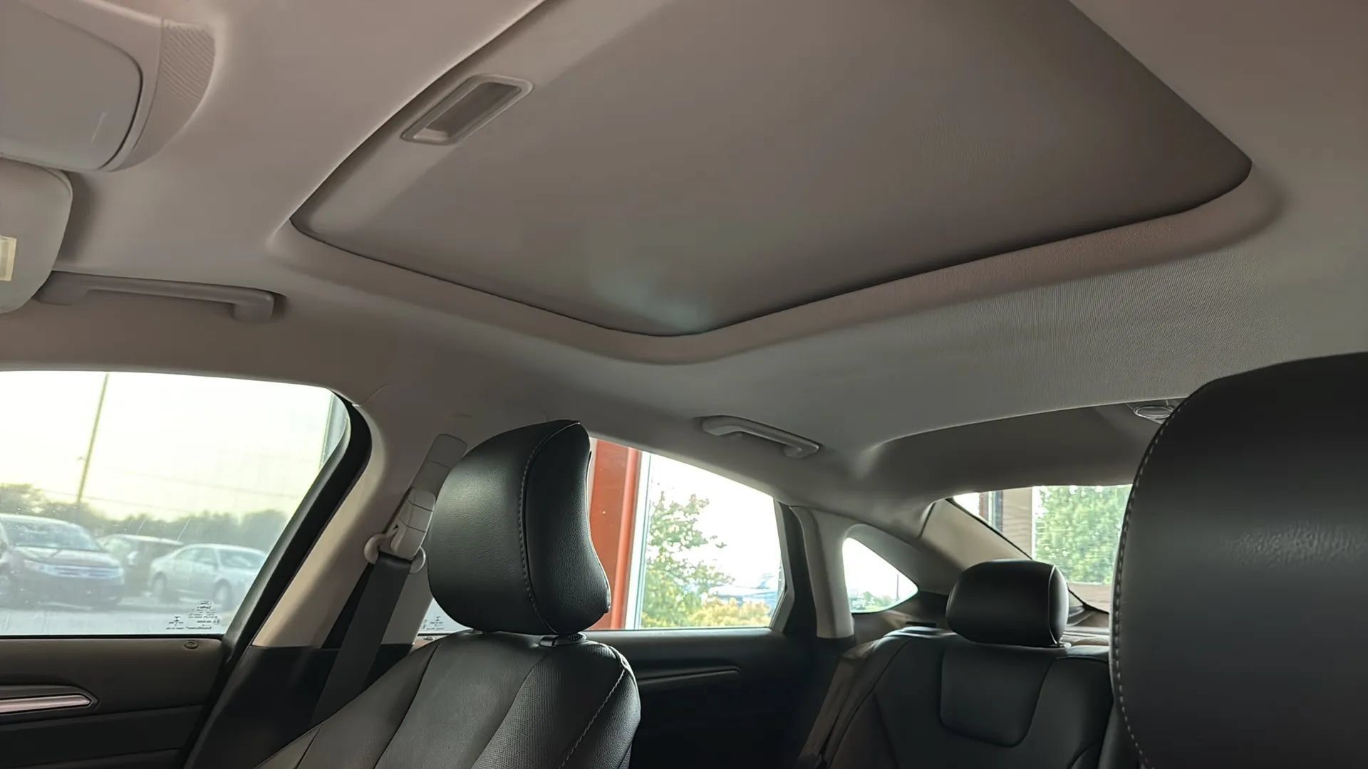 Used 2016 Ford Fusion Titanium AWD/4WD image 30