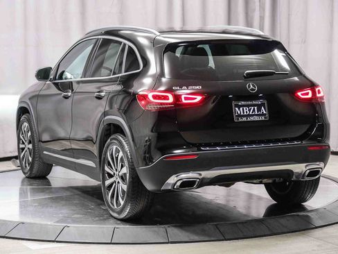 Certified 2023 Mercedes-Benz GLA 250 image 2
