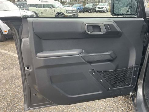 New 2025 Ford Bronco 4-Door image 15