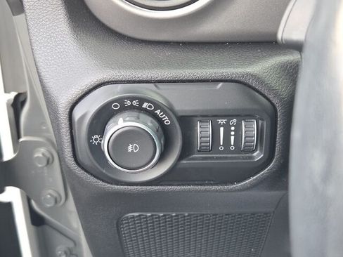 Used 2020 Jeep Wrangler Unlimited Sport AWD/4WD image 28