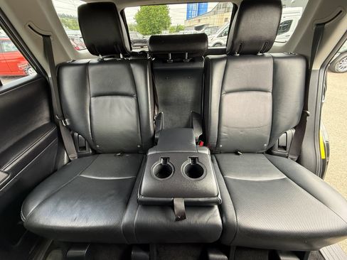 Used 2016 Toyota 4Runner Limited AWD/4WD image 38