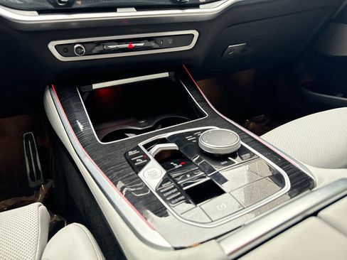 Certified 2024 BMW X5 xDrive40i w/ M Sport Package image 9