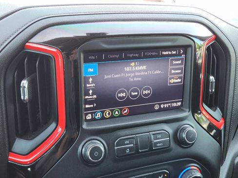 Used 2020 Chevrolet Silverado 1500 LTZ w/ LTZ Texas Edition RWD image 10