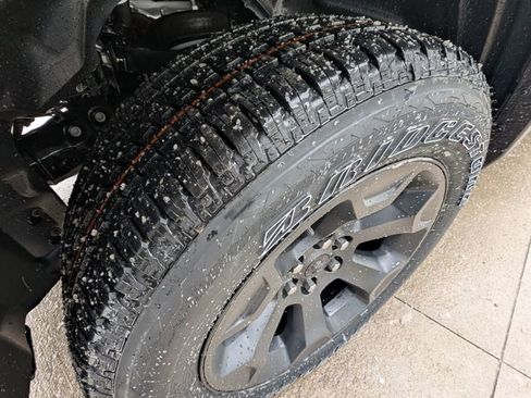 New 2026 RAM 1500 4x4 Crew Cab image 43