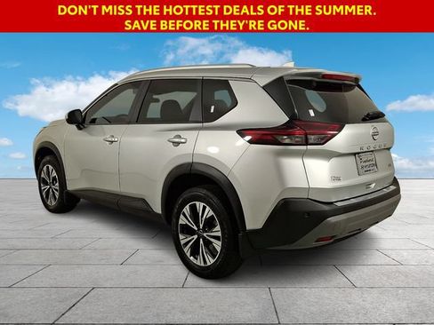 Used 2023 Nissan Rogue SV w/ SV Premium Package FWD image 5