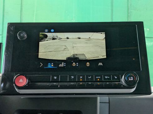 Used 2025 Chevrolet Brightdrop 400 image 28