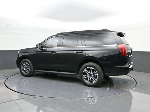 New 2025 Ford Expedition Active image 15