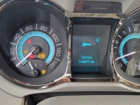 Used 2010 Buick LaCrosse CXL w/ Luxury Package image 24