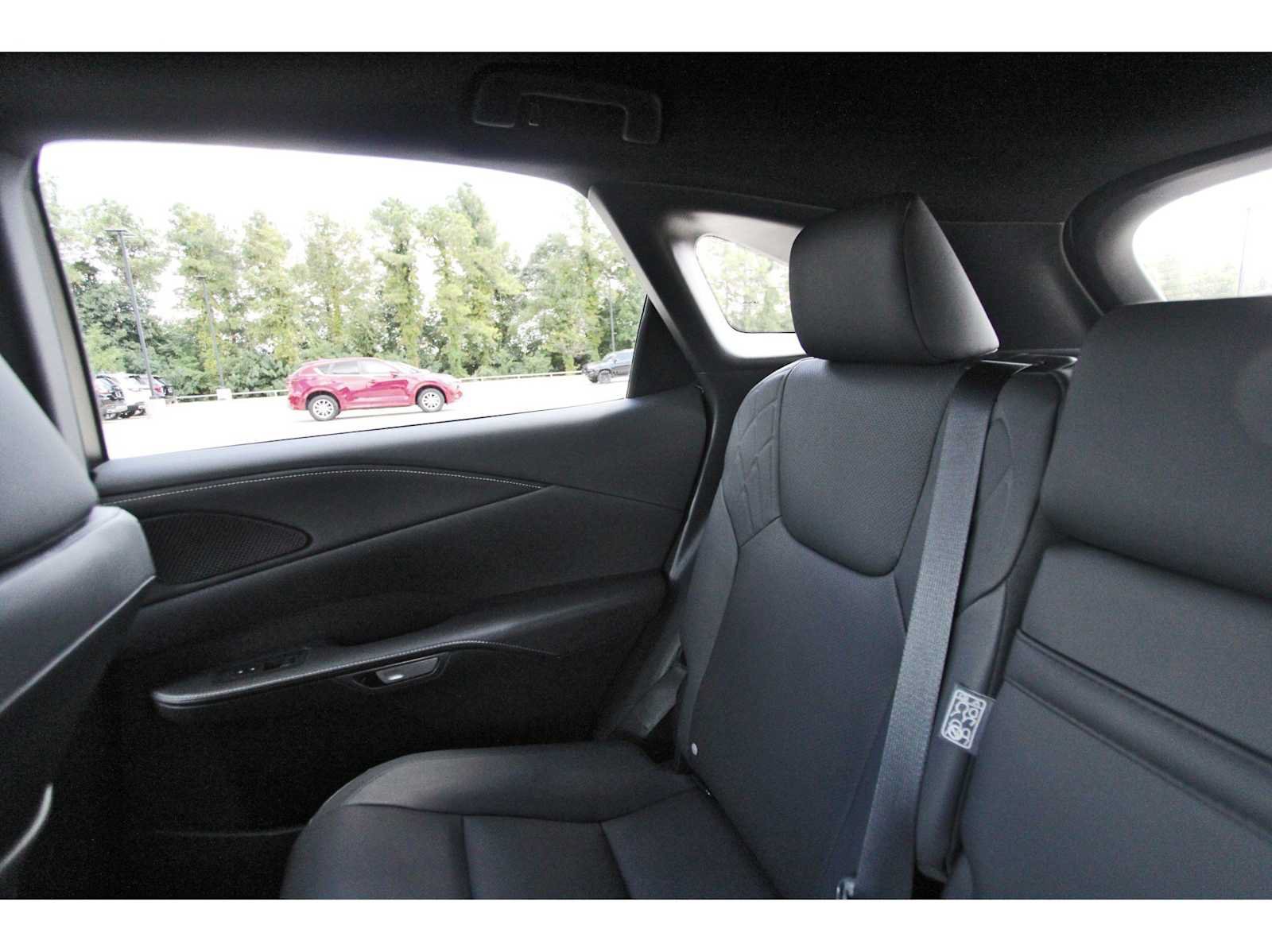 Used 2025 Lexus RX 350 Premium w/ Convenience Package FWD image 9