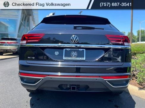 Used 2022 Volkswagen Atlas Cross Sport SE FWD image 10