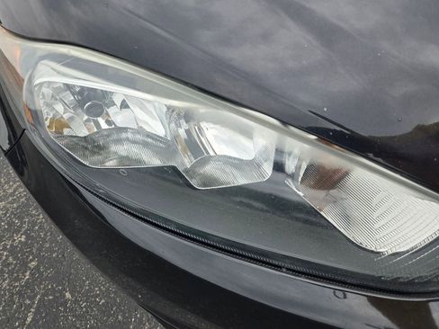 Used 2014 Ford Fiesta SE FWD image 7