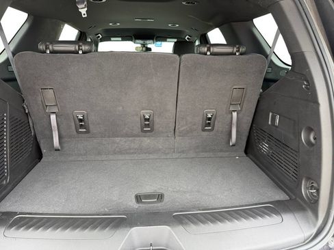 Used 2022 Chevrolet Tahoe LT RWD image 12