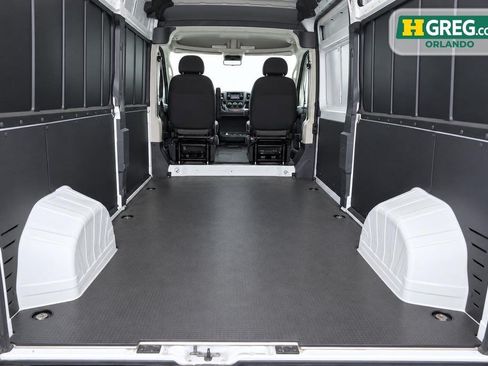 Used 2021 RAM ProMaster 2500 w/ Convenience Group FWD image 15