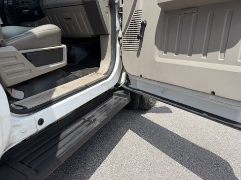 Used 2008 Ford F450 2WD Regular Cab Super Duty image 8