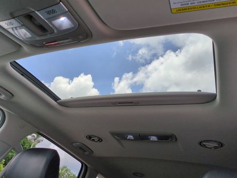 Certified 2025 Kia Telluride S FWD image 19