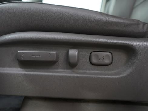 Used 2016 Honda Odyssey Touring Elite image 24