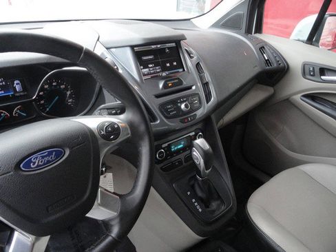 Used 2016 Ford Transit Connect Titanium image 9