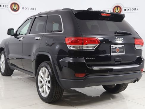 Used 2017 Jeep Grand Cherokee Limited AWD/4WD image 4