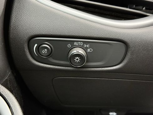 Used 2023 Chevrolet Malibu LT image 25