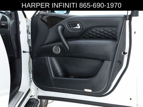 Used 2024 INFINITI QX80 Sensory w/ Cargo Package AWD/4WD image 32