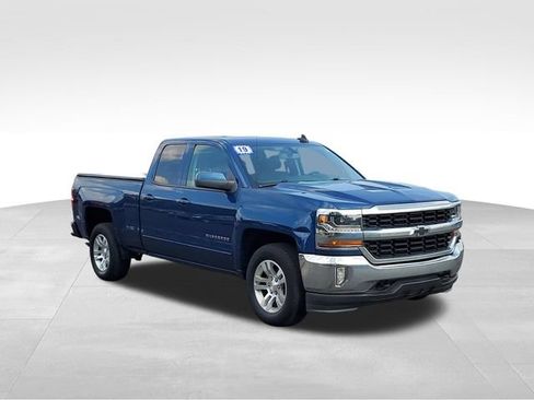 Certified 2019 Chevrolet Silverado 1500 LT w/ All Star Edition AWD/4WD image 2