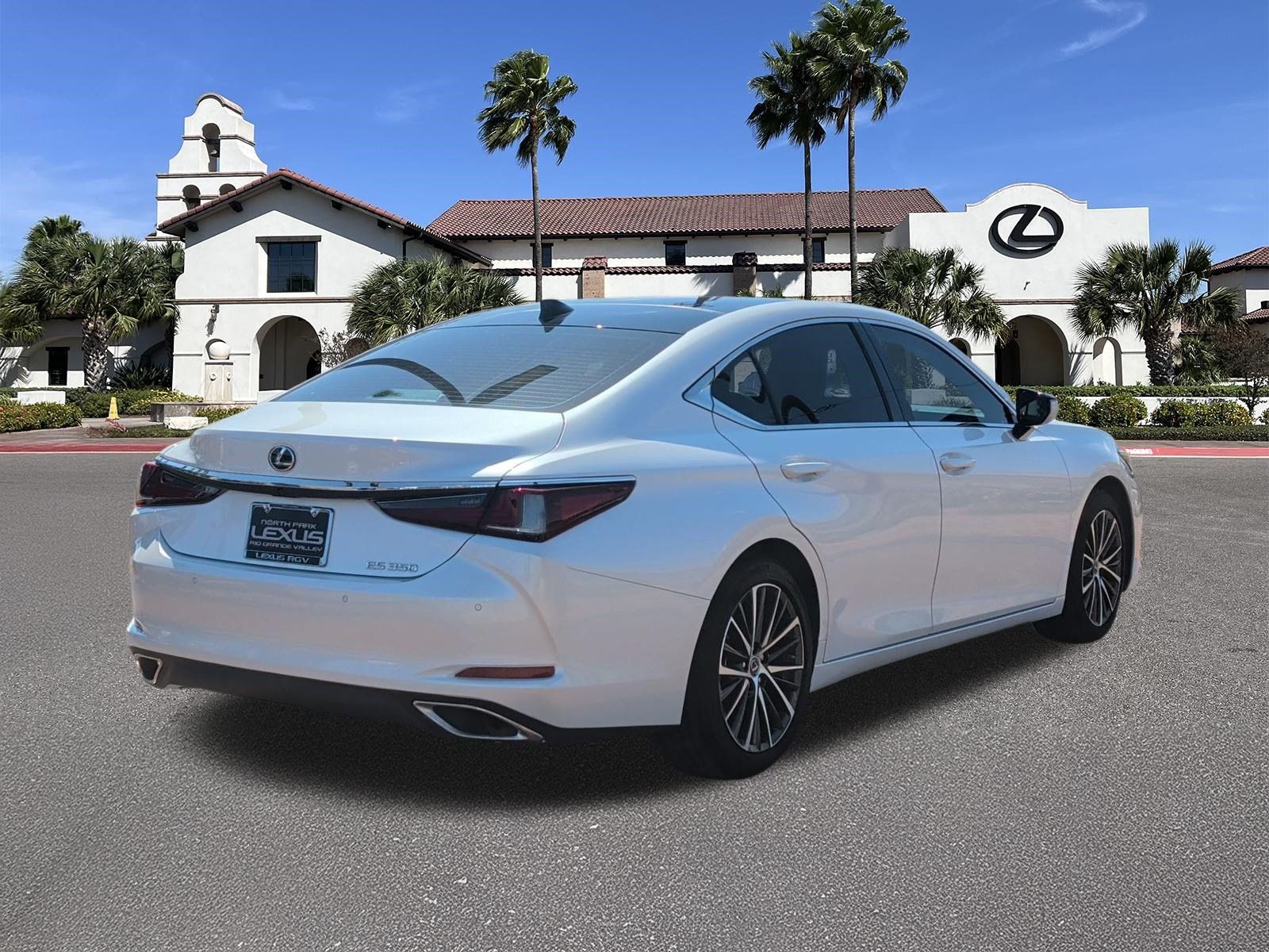 Certified 2025 Lexus ES 350 w/ Premium Package FWD image 2