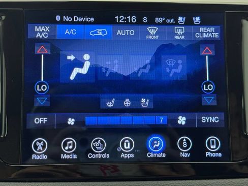 Used 2017 Chrysler Pacifica Limited FWD image 31