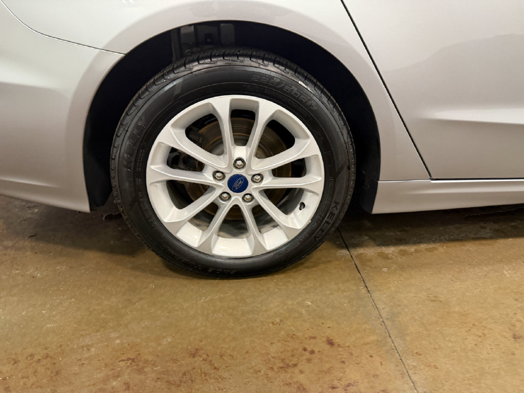Used 2020 Ford Fusion Energi Titanium FWD image 92