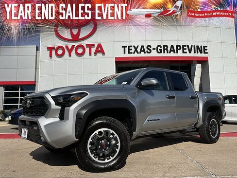 Used 2025 Toyota Tacoma TRD Off-Road image 1