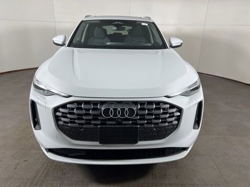 New 2025 Audi Q5 Premium Plus image 2