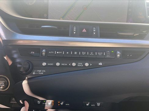 Used 2019 Lexus ES 350 image 38