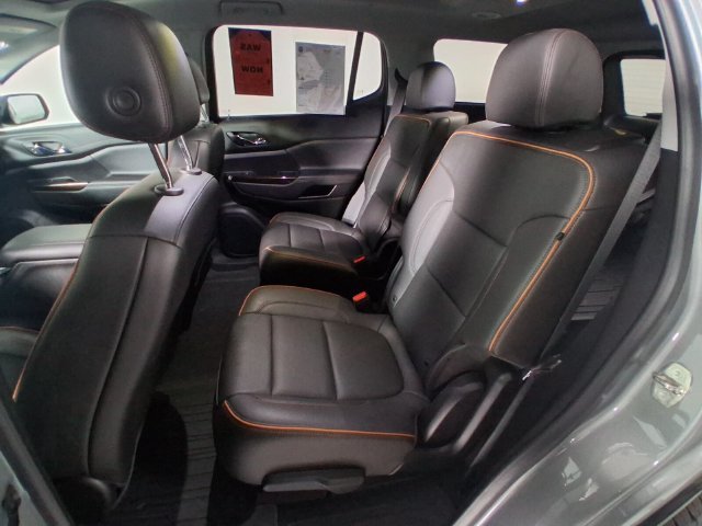 Used 2023 GMC Acadia AT4 w/ Technology Package AWD/4WD image 12